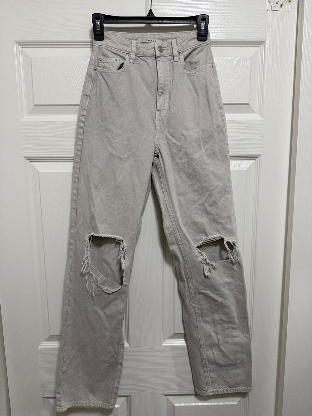 PacSun Light Gray Ripped Knee Jeans